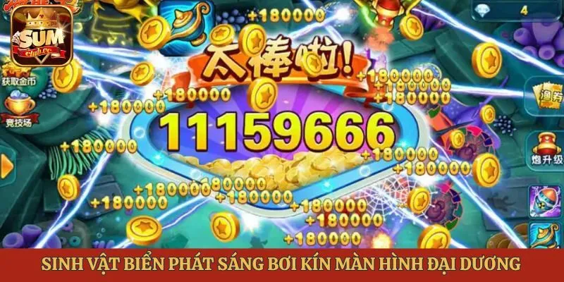 Sinh vật biển phát sáng bơi kín màn hình đại dương